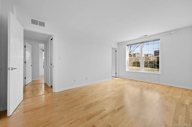 140 Field Point Road 2, Greenwich, CT 06830