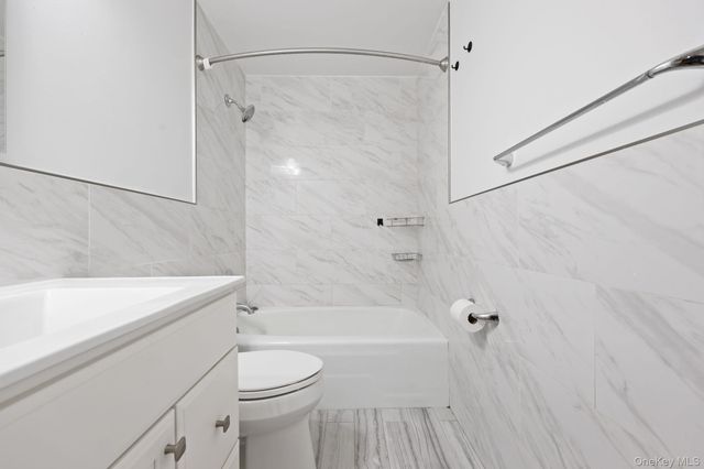 140 Field Point Road 2, Greenwich, CT 06830