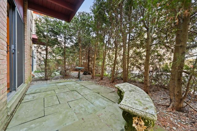 140 Field Point Road 2, Greenwich, CT 06830