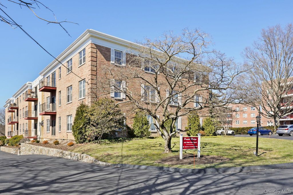 140 Field Point Road 2, Greenwich, CT 06830