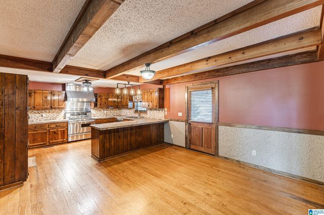7046 WOLF CREEK ROAD, Pell City, AL 35125