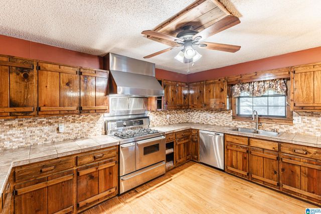 7046 WOLF CREEK ROAD, Pell City, AL 35125
