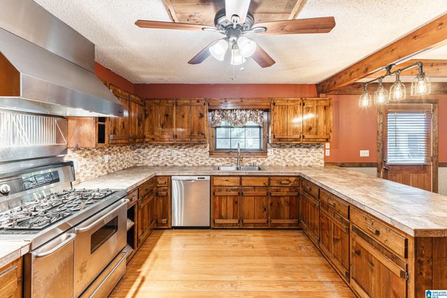 7046 WOLF CREEK ROAD, Pell City, AL 35125