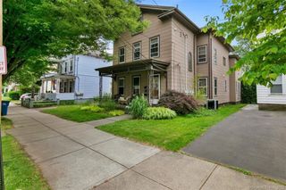 300 Humphrey Street 2, New Haven, CT 06511