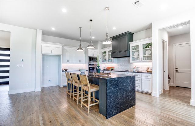 1355 Canyon Lake Road, Wills Point, TX 75169