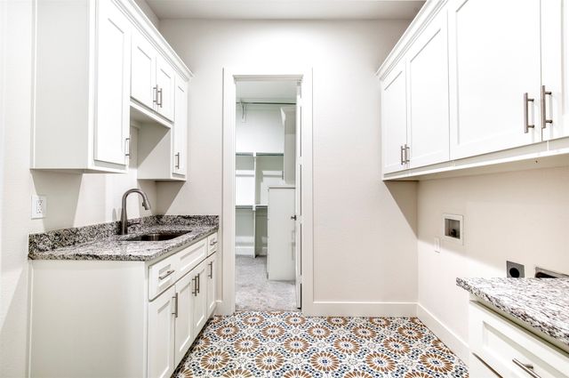 1355 Canyon Lake Road, Wills Point, TX 75169