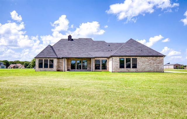 1355 Canyon Lake Road, Wills Point, TX 75169