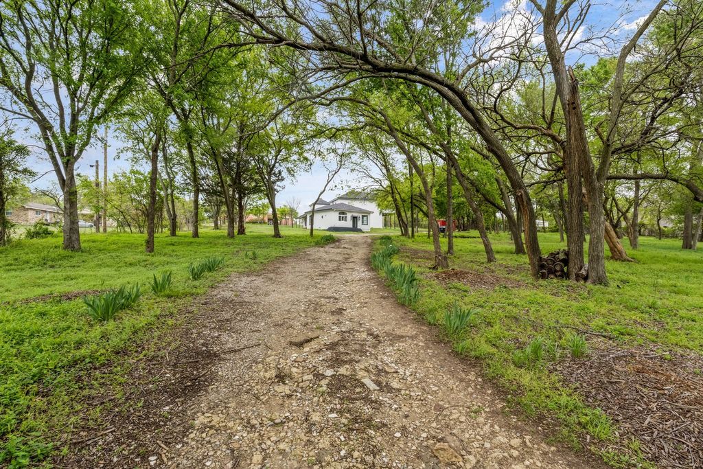 304 N Parvin Street, Prosper, TX 75078