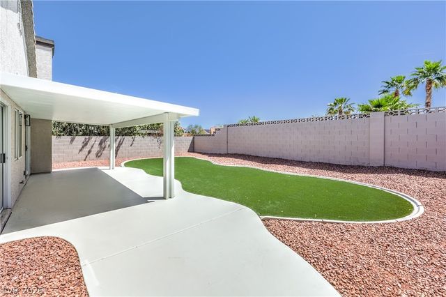 8305 Windrush Avenue, Las Vegas, NV 89117