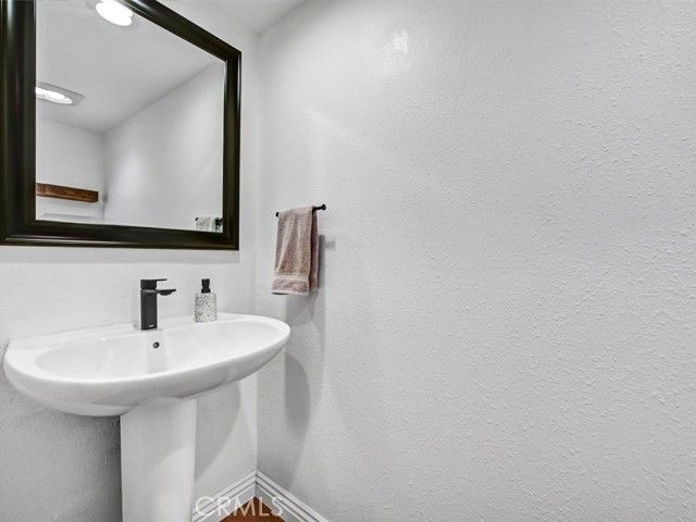 1351 Forest Avenue, Carlsbad, CA 92008