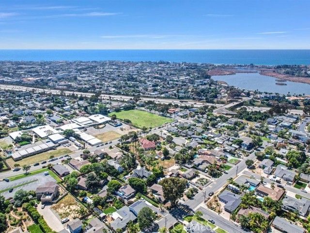 1351 Forest Avenue, Carlsbad, CA 92008