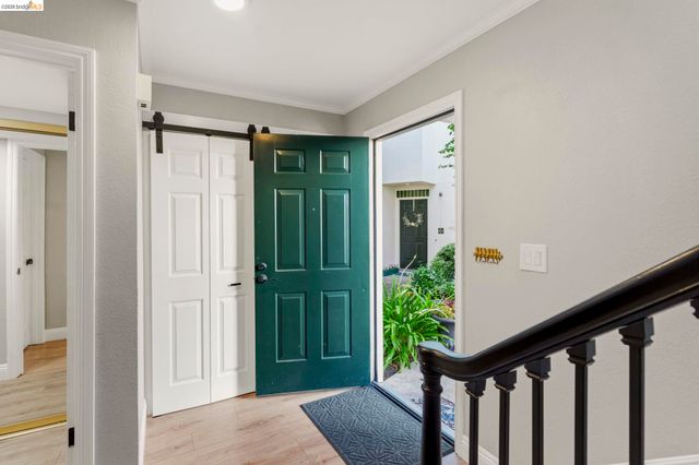 57 Mozden Ln, Pleasant Hill, CA 94523