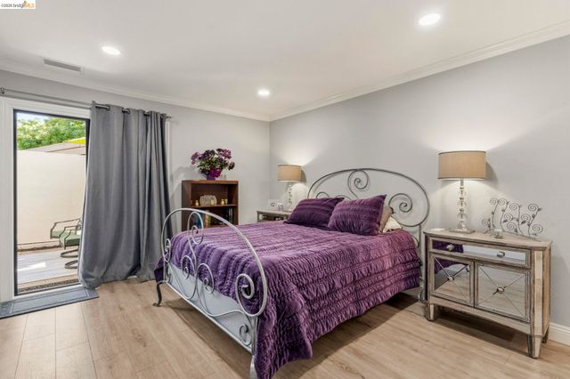 57 Mozden Ln, Pleasant Hill, CA 94523