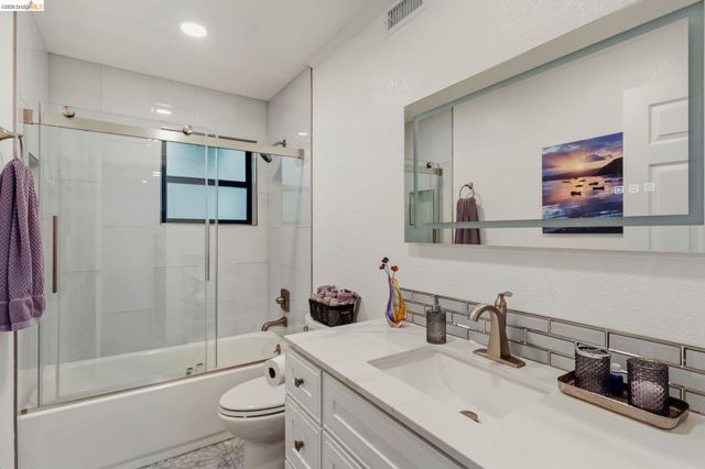 57 Mozden Ln, Pleasant Hill, CA 94523