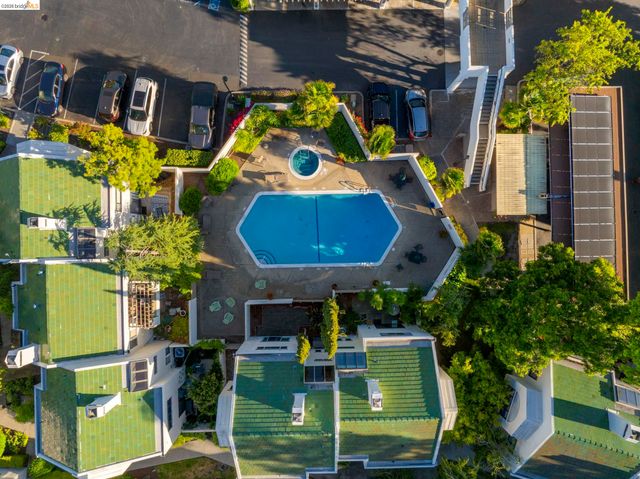 57 Mozden Ln, Pleasant Hill, CA 94523