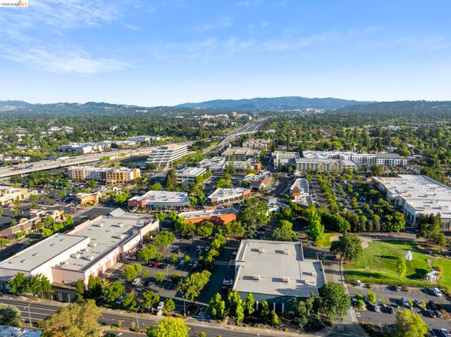 57 Mozden Ln, Pleasant Hill, CA 94523