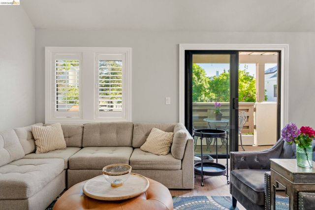 57 Mozden Ln, Pleasant Hill, CA 94523