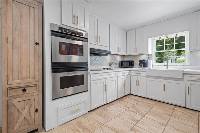 101 Overhill Road, Mobile, AL 36608
