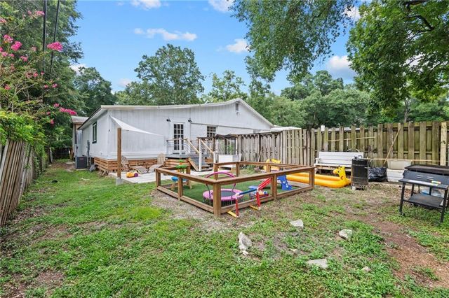 101 Overhill Road, Mobile, AL 36608