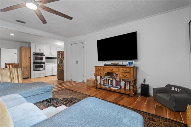 101 Overhill Road, Mobile, AL 36608