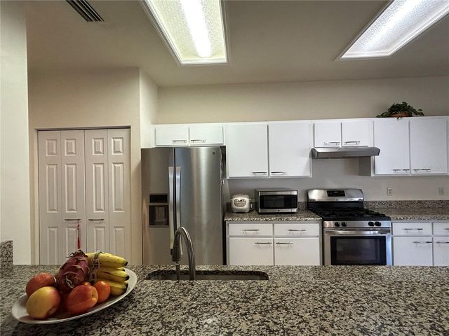 4325 NW 35TH TERRACE, Gainesville, FL 32605