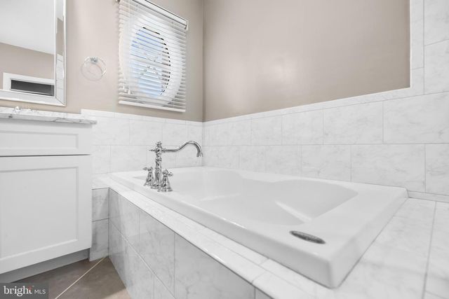 5274 POCOSIN LN, Alexandria, VA 22304