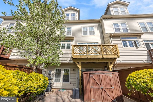5274 POCOSIN LN, Alexandria, VA 22304