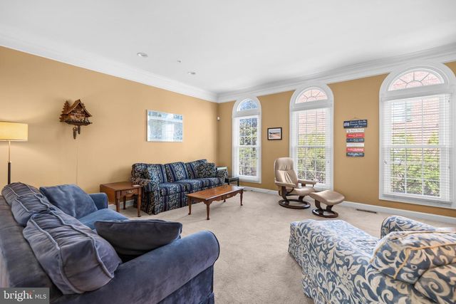 5274 POCOSIN LN, Alexandria, VA 22304