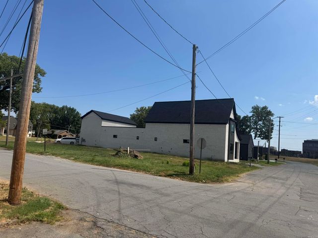 912 N Poplar Street, North Little Rock, AR 72114