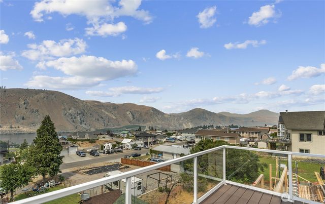 585 Entiat Place, Orondo, WA 98843