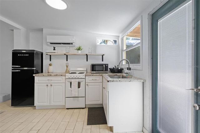 2826 MARLETTE STREET, Sarasota, FL 34231