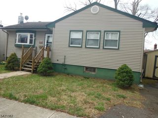 210 N 10Th St, Kenilworth Boro, NJ 07033