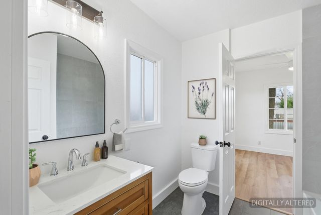 1101 N Conyer Street, Visalia, CA 93291