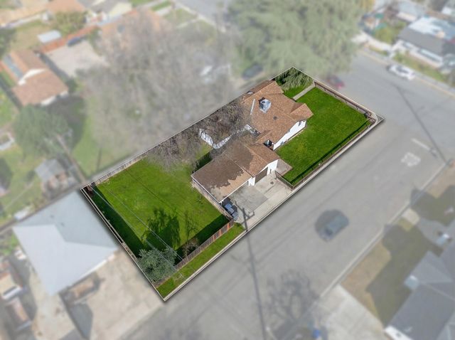 1101 N Conyer Street, Visalia, CA 93291