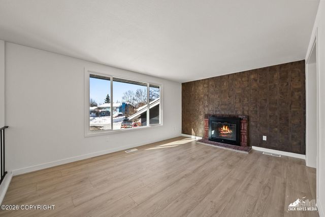 1605 Dolina Circle, Anchorage, AK 99508