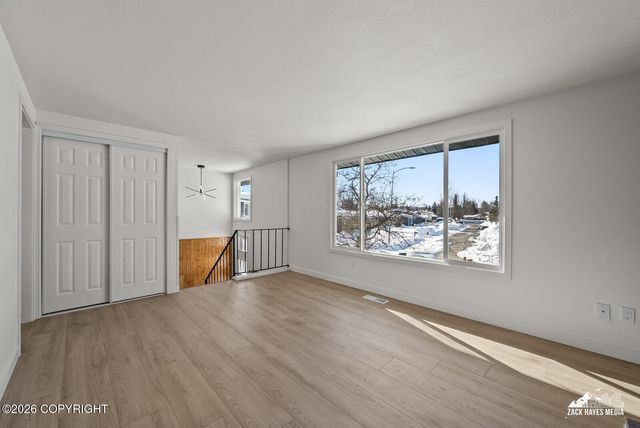 1605 Dolina Circle, Anchorage, AK 99508