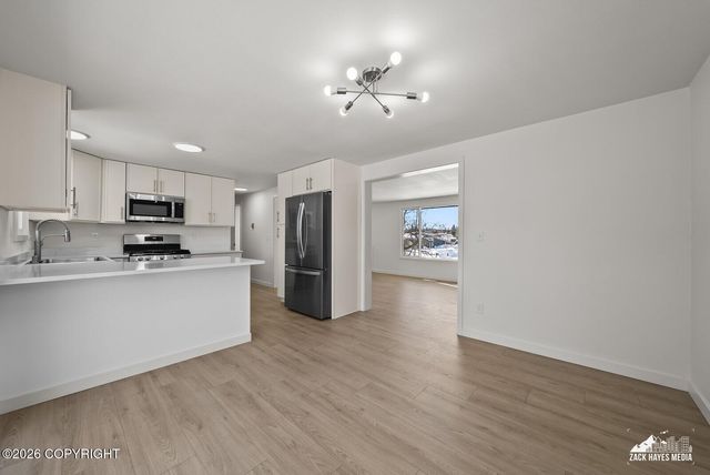 1605 Dolina Circle, Anchorage, AK 99508