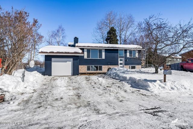 1605 Dolina Circle, Anchorage, AK 99508