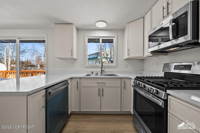 1605 Dolina Circle, Anchorage, AK 99508