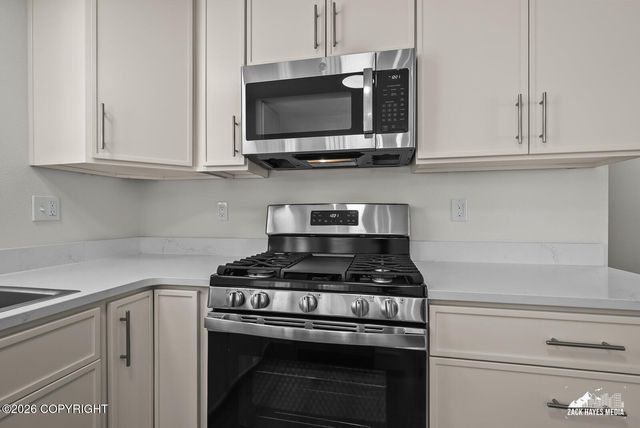 1605 Dolina Circle, Anchorage, AK 99508