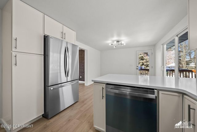 1605 Dolina Circle, Anchorage, AK 99508