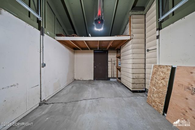 1605 Dolina Circle, Anchorage, AK 99508