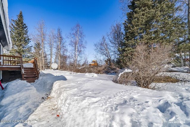 1605 Dolina Circle, Anchorage, AK 99508