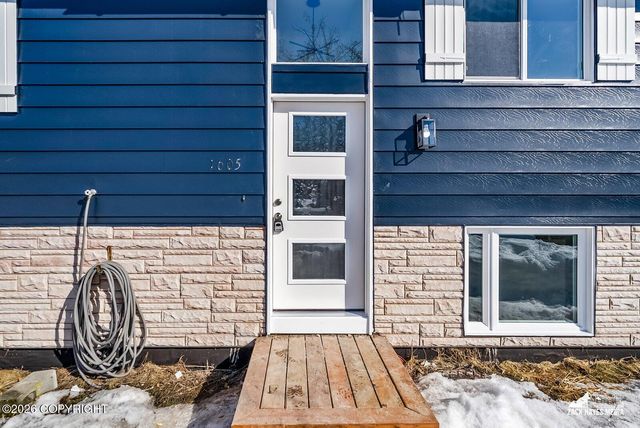 1605 Dolina Circle, Anchorage, AK 99508