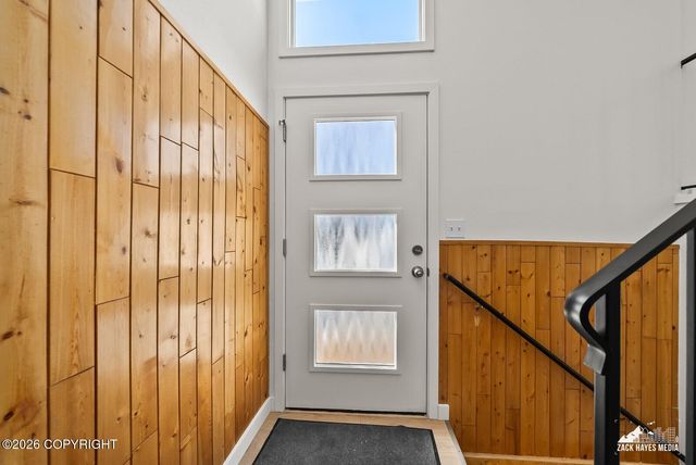 1605 Dolina Circle, Anchorage, AK 99508