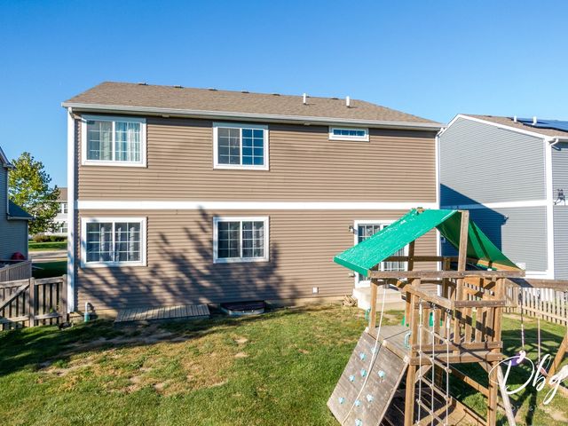 875 Timber Lake Drive, Antioch, IL 60002