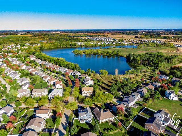 875 Timber Lake Drive, Antioch, IL 60002