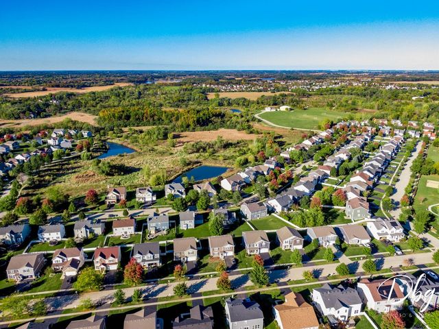 875 Timber Lake Drive, Antioch, IL 60002