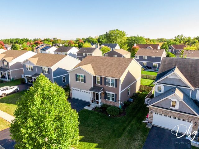 875 Timber Lake Drive, Antioch, IL 60002