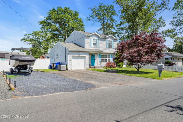 413 Greenwood Lane, Brick, NJ 08723